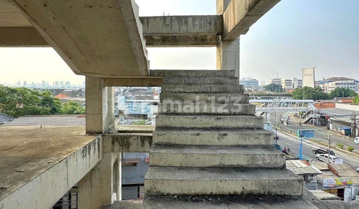 Harga Dibawah NJOP Gedung 9 Lantai Unfinished di Otista Jakarta Harga Dibawah NJOP Gedung 9 Lantai Unfinished di Otista Jakarta