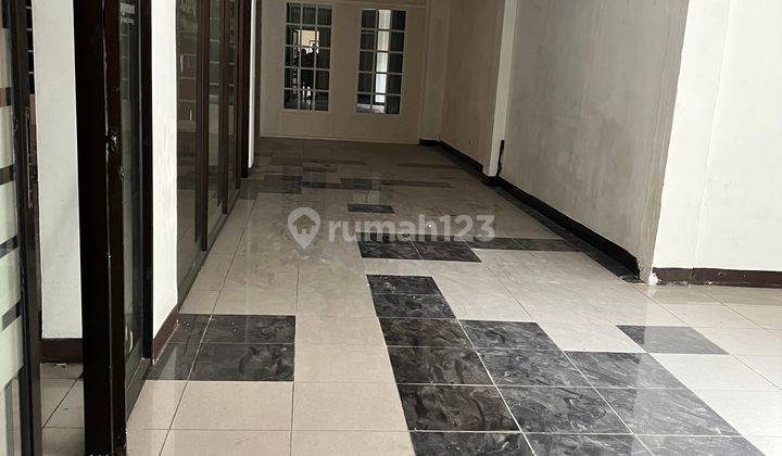 Disewakan Tempat Usaha Sebrang Menteng Huis Mall Lt 19x70 M2 Luas Bangunan 700 M2 Cocok Untuk Kantor, Tempat Kursus, Pusat Pelatihan  5