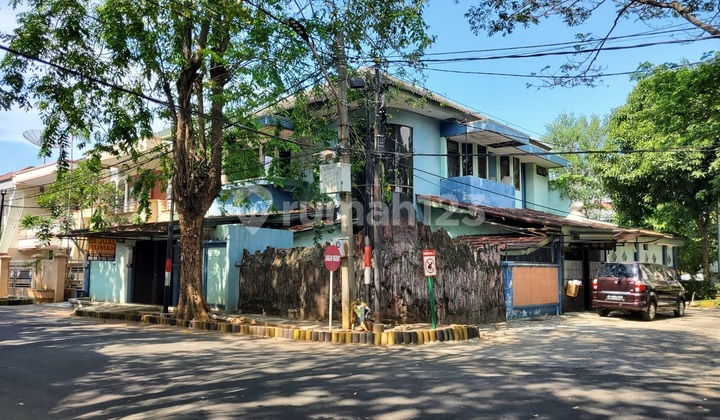 Rumah Hoek Hitung Tanah Di Sunter Metro Jalan Bolevar Luas 17x20 M2 Selatan Barat