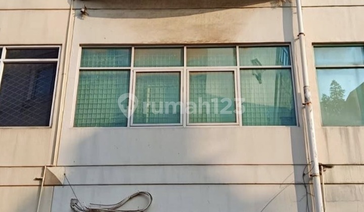 Ruko Arta Center Luas 60 M2 Bangunan 3.5 Lantai Dalam Komplek