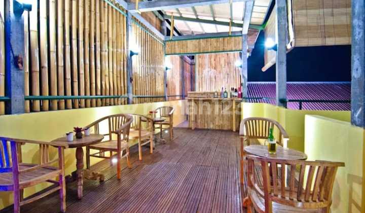 Strategic Home Stay Near Kuta Beach Tourist Area