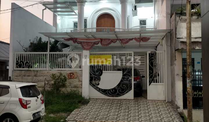 Dijual Rumah Petemon Surabaya 