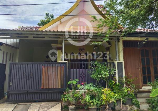 Dijual Rumah Luas Strategis di Jati Asih Bekasi Dijual Rumah Luas Strategis di Jati Asih Bekasi