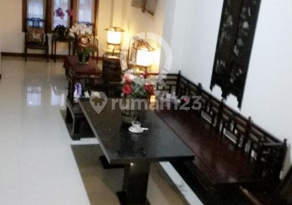 Dijual Rumah Luas Cantik 3 Lantai di Kelapa Gading Jakarta 2