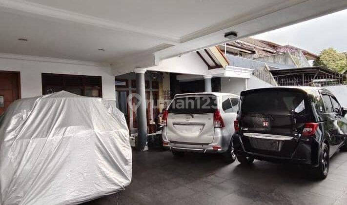 Dijual Rumah Dengan Carport Yang Luas di Area Kayu Manis, Jaktim, Hub 0813 1838 1838 1