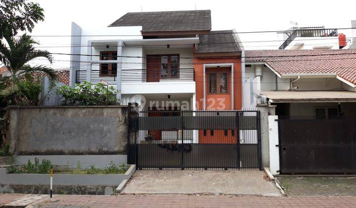 Dijual Rumah Siap Huni di Lingkungan Komplek Yang Aman Dan Nyaman di Bukit Duri, Tebet Hub 0183 1838 1838 2