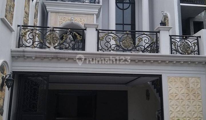 Luxury House Brand New For Sale Rumah Baru Desain Classic Eropa Mampang Prapatan Jakarta Selatan, Hub 0813 1838 1838 1