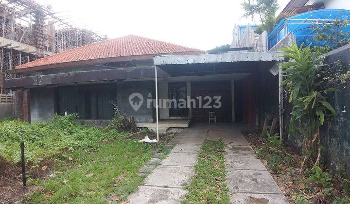 Dijual Rumah Lama Lingkungan Nyaman di Area Menteng, Jakarta Pusat. Hub 0813 1838 Satu Delapan Tiga Delapan 1