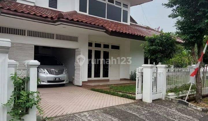 Dijual Rumah Hoek, Asri Depan Taman, Siap Huni di Tebet Mas Hub 0813 1838 1838 1