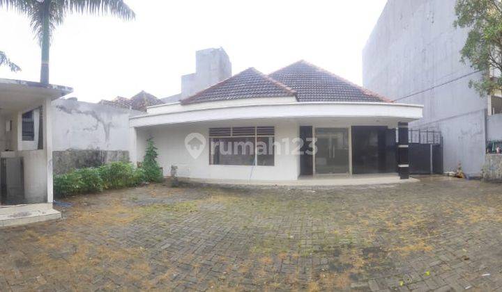 Rumah di Area Commercial Ijin 10 Lantai di Tanah Abang, Hub 0813 1838 1838 1