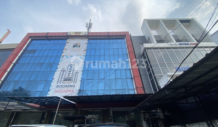 Turun Harga Dijual Ruko Gandeng 4 Lantai di Area Tebet Jakarta Selata Turun Harga Dijual Ruko Gandeng 4 Lantai di Area Tebet Jakarta Selata