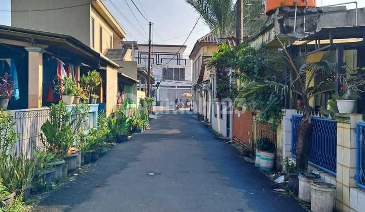 For Sale Minimalist House, Strategic Location in Sukamaju area, Cilodong, Depok, West Java, 2