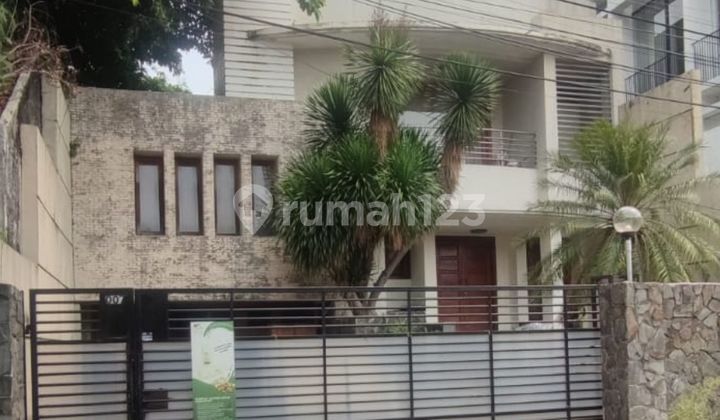 Luxury House for Sale in a Quiet Area + Swimming Pool in Bendungan Hilir, Central Jakarta. 2