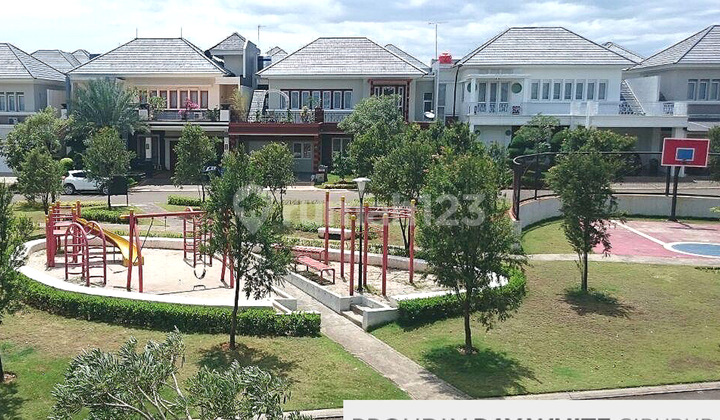 Rumah Furnished, Depan Taman di Kota Wisata, Cibubur 2