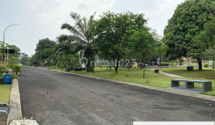 Rumah Depan Taman di Kota Wisata, Cibubur 2