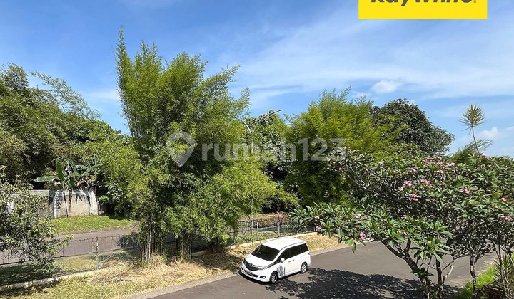 Rumah Hadap Timur Di Kota Wisata Cibubur 2