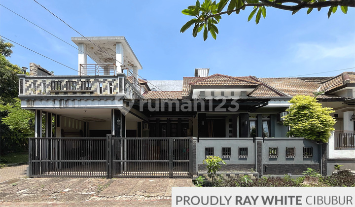 Rumah Hoek di Vila Nusa Indah 5, Cibubur