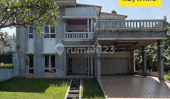 Rumah Hadap Timur Di Kota Wisata Cibubur