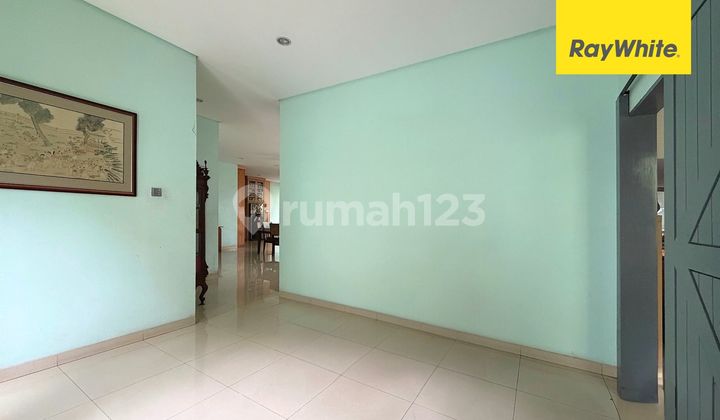 Rumah Besar, Hadap Greenbelt di Kota Wisata Cibubur 2