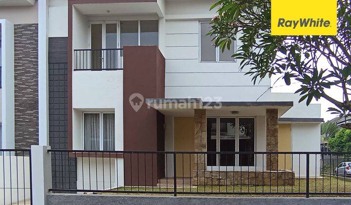 tampak depan rumah cantik  siap huni posisi