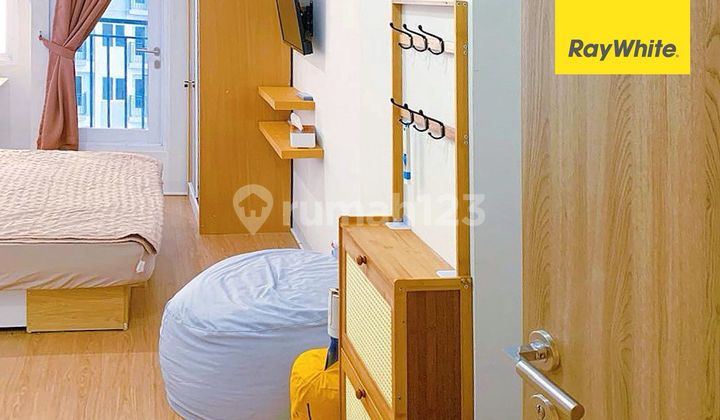 Apartemen Fully Furnished, View Swimming Pool di Podomoro Golf View, Cimanggis