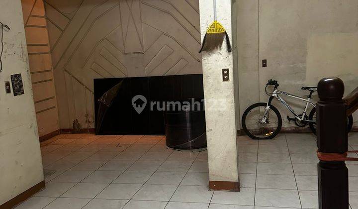 DIJUAL RUMAH PADEMANGAN 2 HARUS RENOVASI DIKIT 1