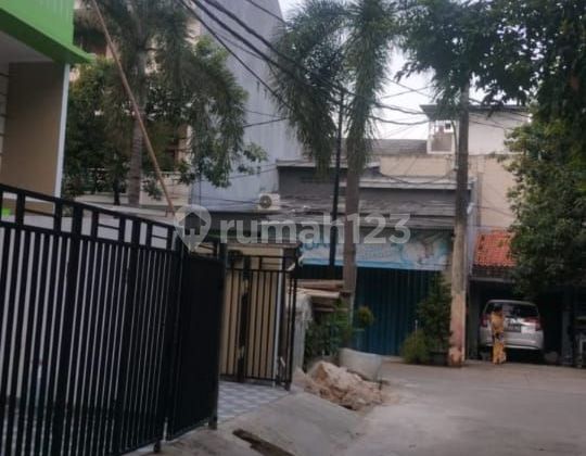 New Brand, di Jual Rumah Komplek Bea Cukai Kelapa Gading 2
