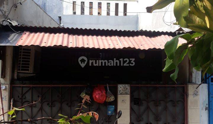 DIJUAL RUMAH TUA HARUS RENOVASI PADEMANGAN TIMUR 1