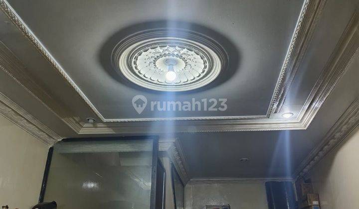 DIJUAL RUMAH SIAP HUNI PADEMANGAN 3 JALAN RAYA  1