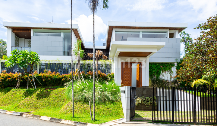 Brand New Tropical Minimalist Pondok Indah