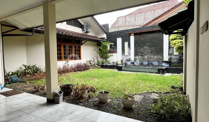 Dijual Rumah nyaman Semi Furnished di Rempoa 2