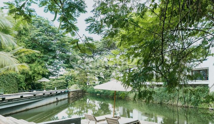 Rumah Premium Townhouse Terawat dan Siap Huni karya Arsitek Ternama Indonesia