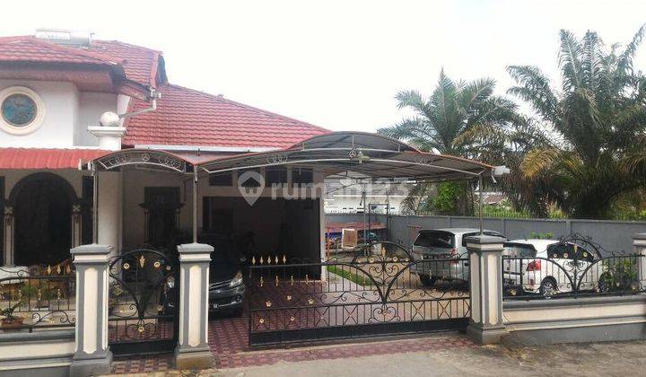 Rumah cantik halaman luas di dekat bandara SSK 6