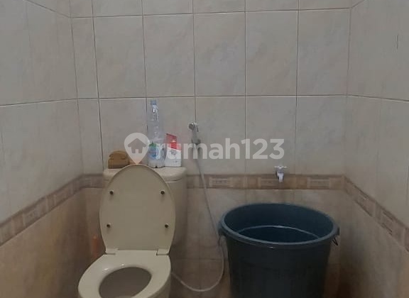 Rumah 2 Lantai Kawasan Simpang Tiga Dekat Bandara  2