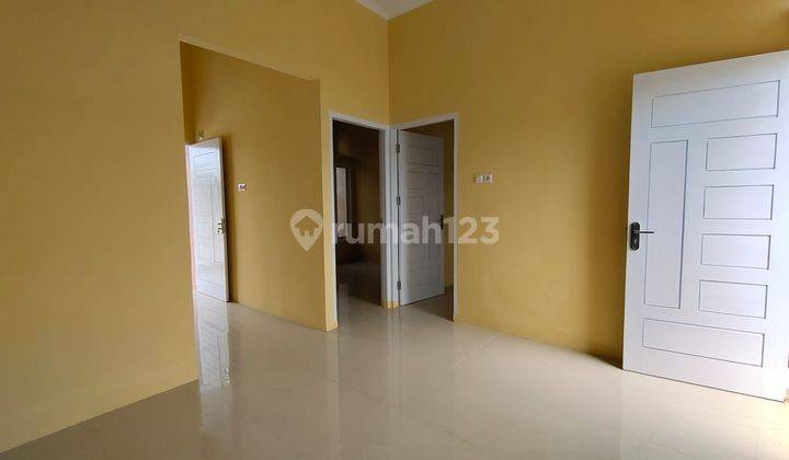 Rumah cantik di dekat bandara SSK simpang tiga 11