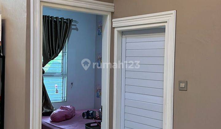 Rumah minimalis dengan perabot dekat SD Al Azhar 5