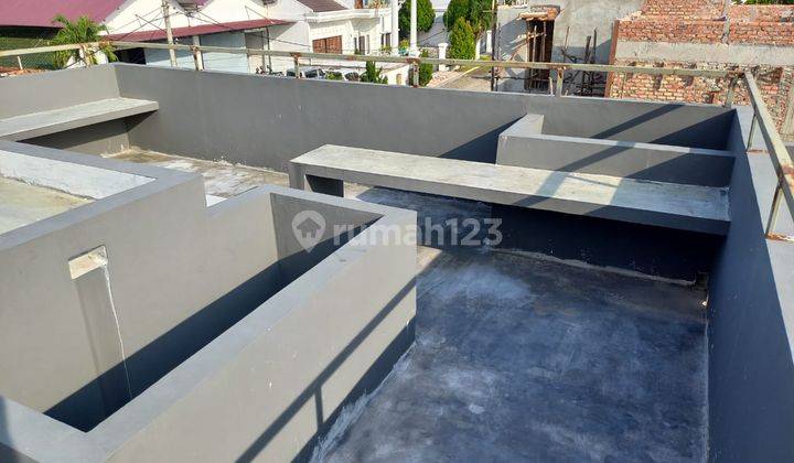 Rumah 2 Lantai Konsep Urban Dekat Sekolah Abdurab 3
