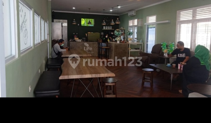 RUMAH CAFFE  dengan tanah luas dekat Ibnu Sina 2