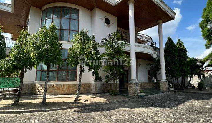 Dijual Rumah Mewah 2 Lantai 1