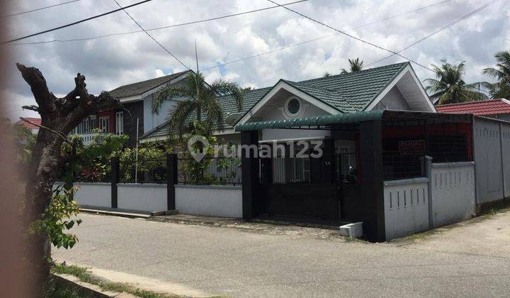 Dijual Rumah 2 Bangunan Di Rumbai 4