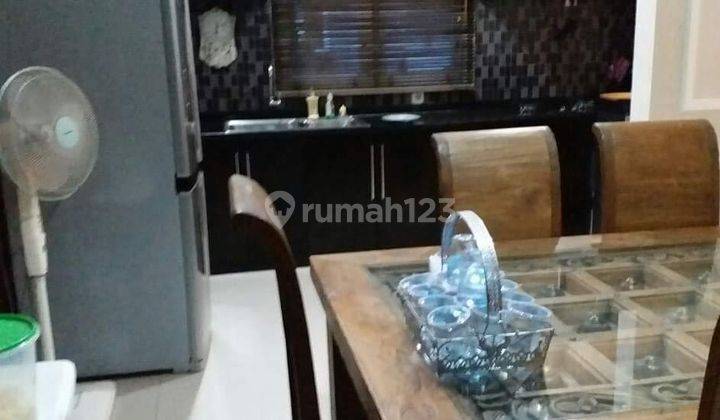 Rumah Mewah Di Pusat Kota Di Belakang Kantor Gubernur 3