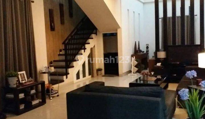 Rumah Mewah Di Pusat Kota Di Belakang Kantor Gubernur 5