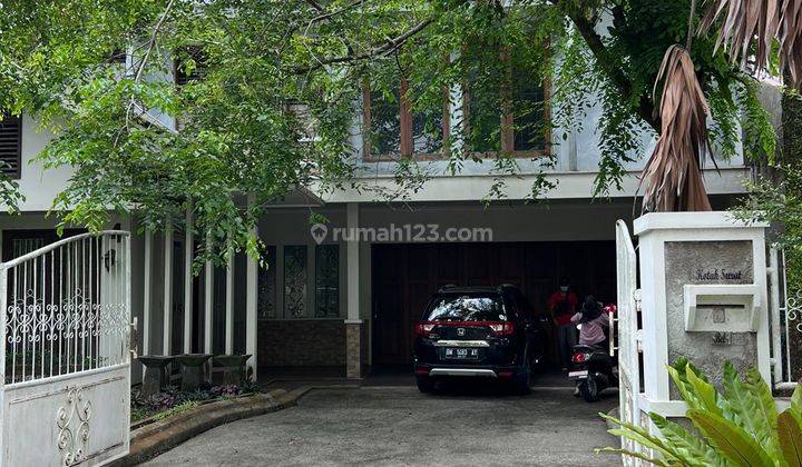 Dijual Rumah Mewah Dekat Harapan Raya 1