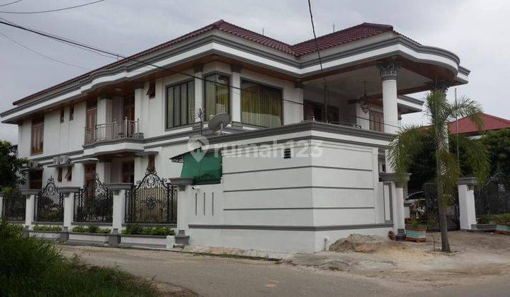 Dijual Rumah Mewah Di Tengah Kota 2