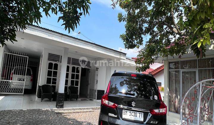 Rumah Tengah Kota Dekat SMU 8 1