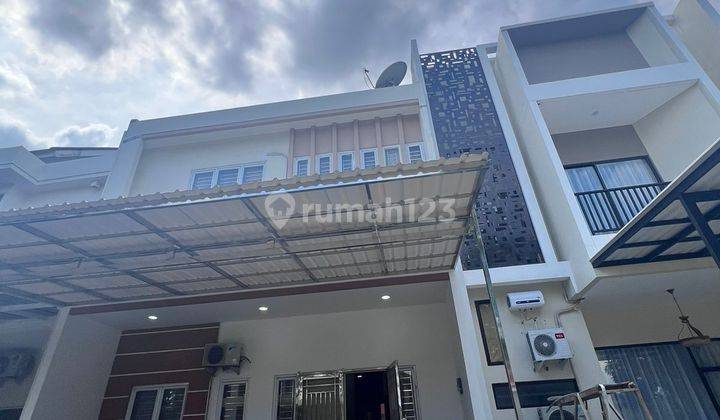 Rumah Cantik Minimalis Full Interior Dekat Mall Ciputra 1