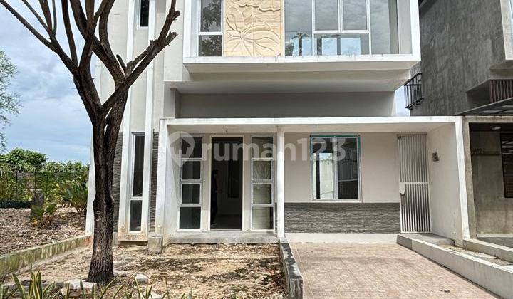 For sale. 2nd floor house near the airport. 1