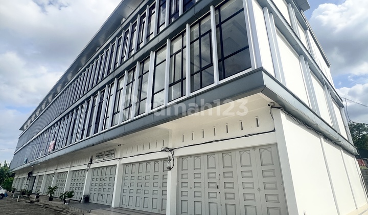 Ready Shop House for Rent Suitable for Office or Business Place Ready Shop House for Rent Suitable for Office or Business Place