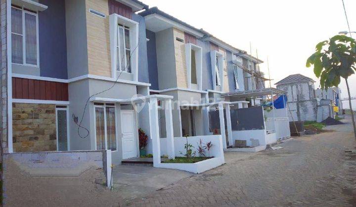 Rumah Exclusive 2 Lantai Poros Jalan Sukun Malang 5