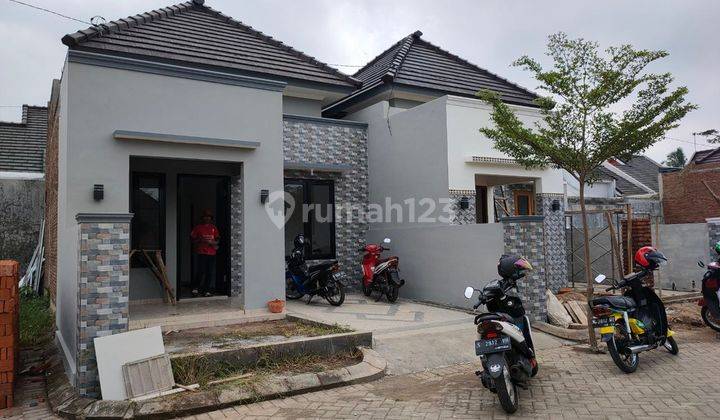 Rumah Minimalis Modern Siap Huni Kepanjen Malang 6
